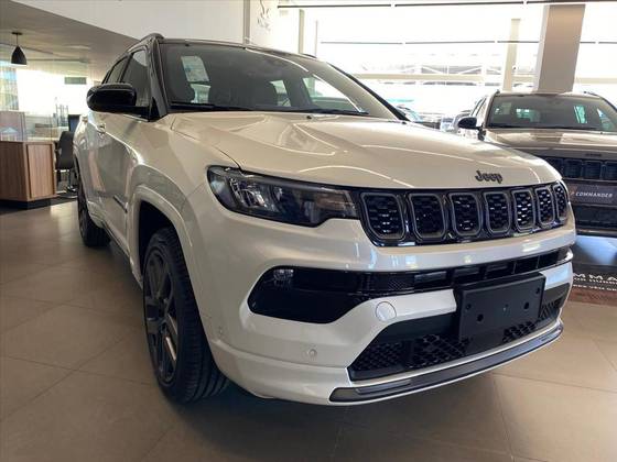 JEEP COMPASS 1.3 T270 TURBO FLEX S AT6 JEEP COMPASS 1.3 T270 TURBO FLEX S AT6